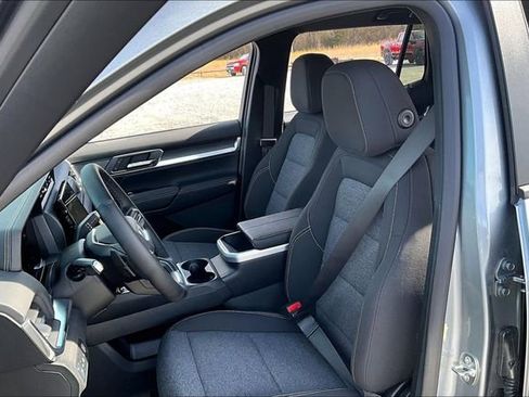 New 2026 GMC Terrain Elevation w/ Technology Package II FWD image 9