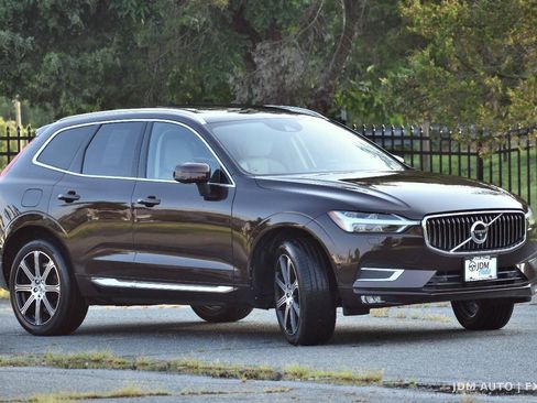 Used 2018 Volvo XC60 T6 Inscription w/ Convenience Package AWD/4WD image 4