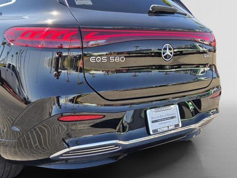 Certified 2023 Mercedes-Benz EQS 580 4MATIC SUV image 4