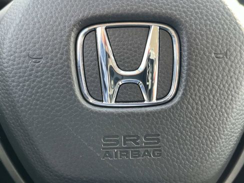 Used 2025 Honda HR-V LX image 24