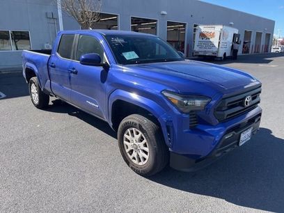 Used 2025 Toyota Tacoma SR5