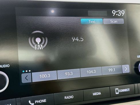 Used 2024 Honda HR-V LX image 19