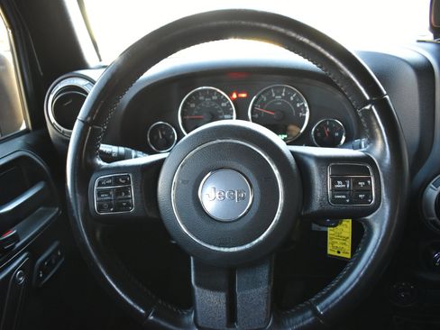 Used 2017 Jeep Wrangler Unlimited Sport w/ Quick Order Package 23S image 14