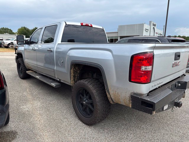 Used 2017 GMC Sierra 2500 SLT w/ Duramax Plus Package AWD/4WD image 4