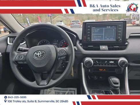 Used 2019 Toyota RAV4 LE image 10