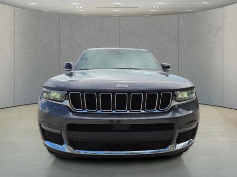 Used 2023 Jeep Grand Cherokee L Limited RWD image 12