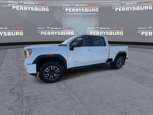 Used 2021 GMC Sierra 2500 AT4 w/ AT4 Premium Plus Package AWD/4WD image 5