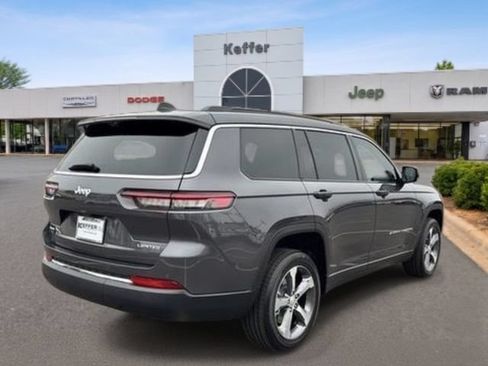 Used 2025 Jeep Grand Cherokee L Limited w/ Luxury Tech Group II AWD/4WD image 5