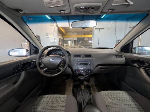 Used 2007 Ford Focus S FWD image 31
