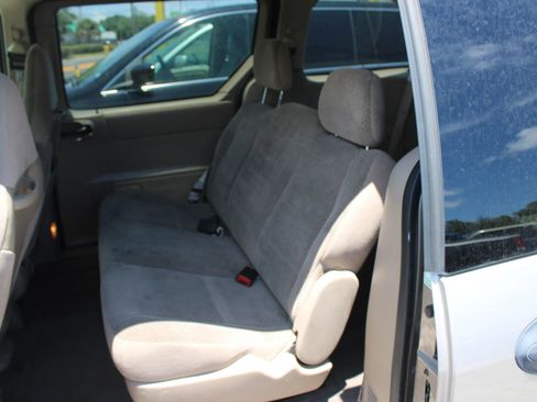 Used 2003 Ford Windstar LX FWD image 14