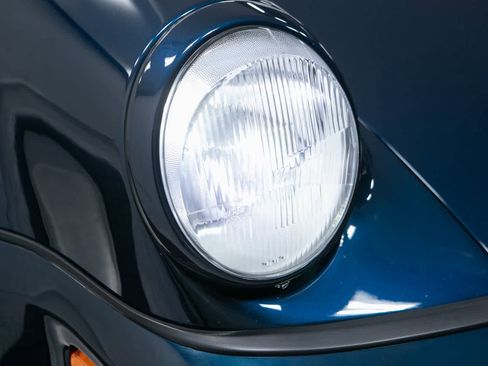 Used 1992 Porsche 911 Turbo image 29