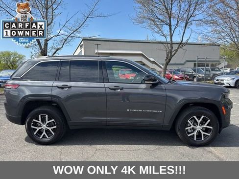 Used 2025 Jeep Grand Cherokee Limited image 17