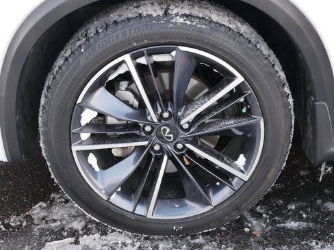 Certified 2023 INFINITI QX50 Sport image 15