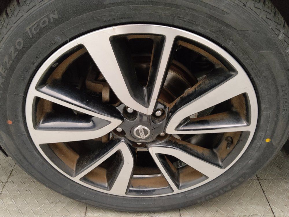 Used 2019 Nissan Rogue SL w/ Premium Package FWD image 31