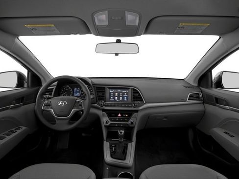 Used 2018 Hyundai Elantra SEL FWD image 8
