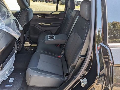 New 2025 Jeep Grand Cherokee Laredo X w/ Luxury Tech Group I image 10