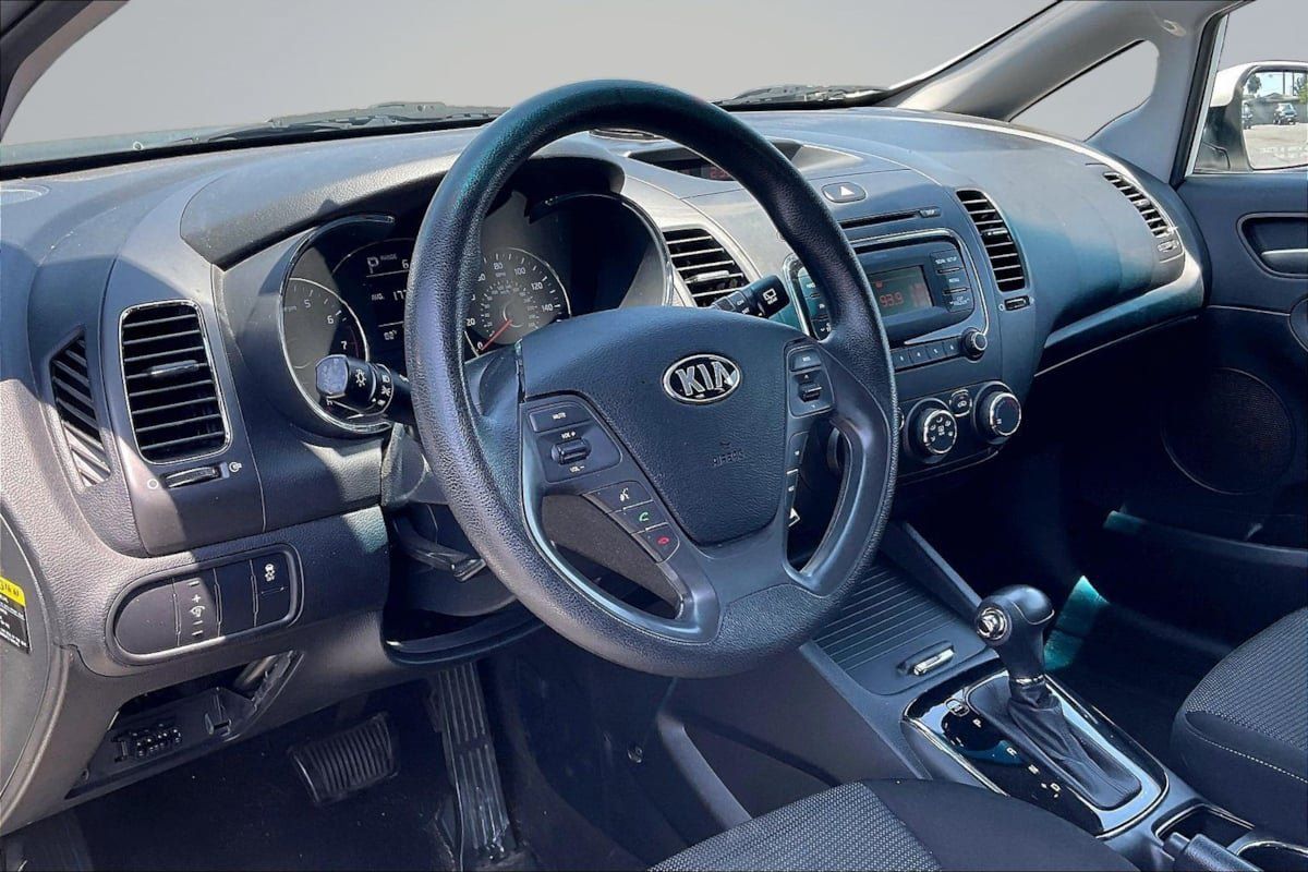 Used 2017 Kia Forte LX FWD image 14