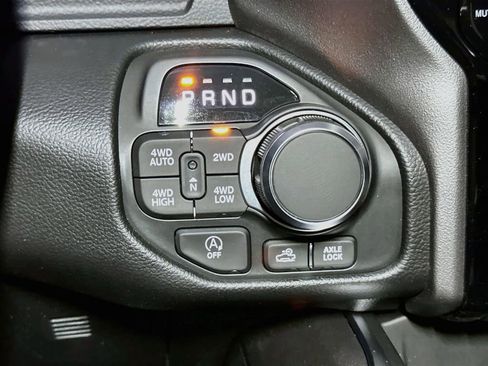 New 2026 RAM 1500 4x4 Crew Cab image 11