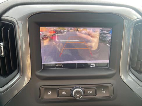 Used 2024 Chevrolet Silverado 1500 Custom image 14