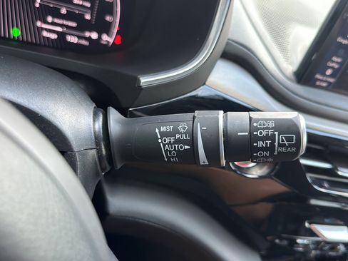 Used 2025 Acura MDX w/ Technology Package AWD/4WD image 34