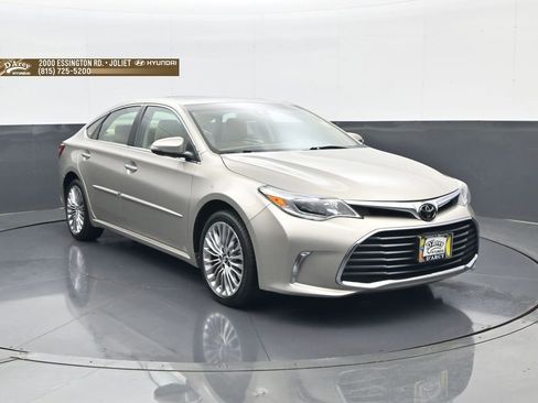 Used 2018 Toyota Avalon Limited w/ Protection Package FWD image 3