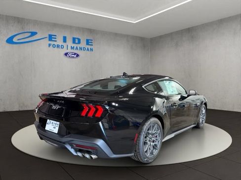 New 2026 Ford Mustang GT Premium w/ GT Performance Package RWD image 15