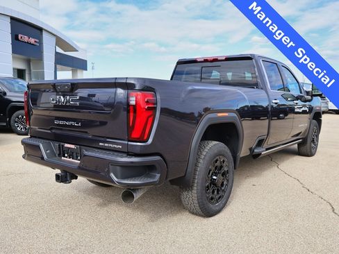 New 2025 GMC Sierra 3500 Denali Ultimate image 3