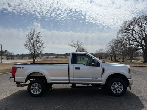 Used 2019 Ford F250 XL w/ XL Value Package image 6