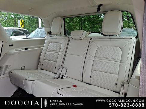 Certified 2022 Lincoln Navigator Black Label AWD/4WD image 10