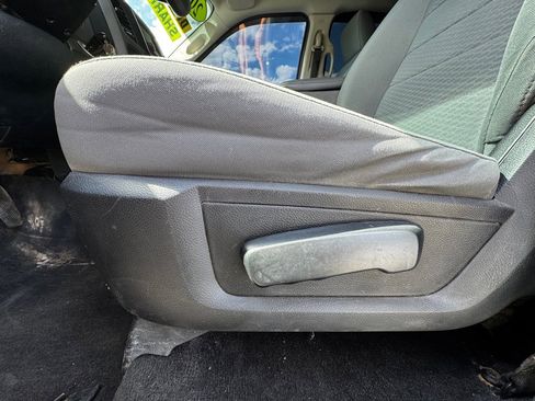 Used 2017 RAM 2500 Tradesman w/ Chrome Appearance Group image 12