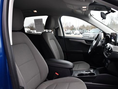 Used 2022 Ford Escape SE image 15