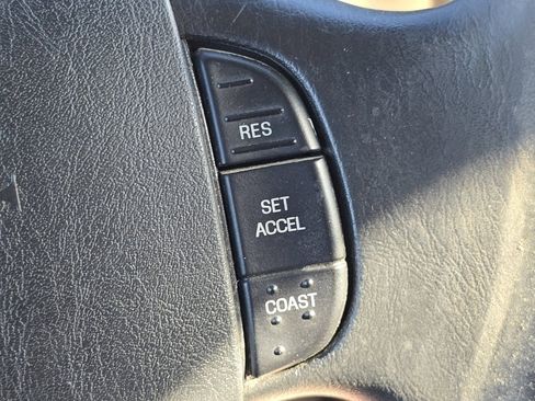 Used 2004 Ford F350 XLT image 5