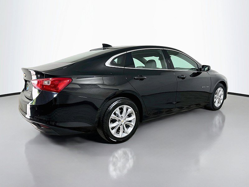 Used 2025 Chevrolet Malibu LT FWD image 7