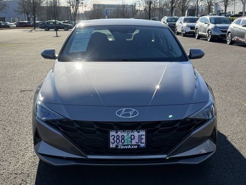 Used 2021 Hyundai Elantra SEL image 3