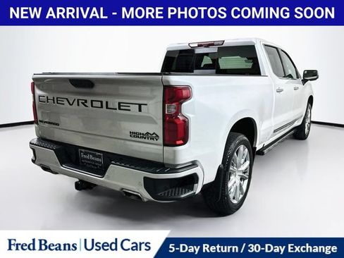 Used 2024 Chevrolet Silverado 1500 High Country w/ High Country Premium Package AWD/4WD image 10