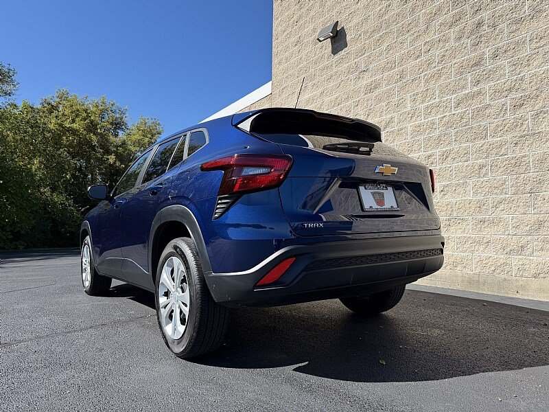 Used 2024 Chevrolet Trax LS FWD image 6
