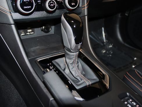 Used 2023 Subaru Crosstrek 2.5i Limited w/ Moonroof Package image 44