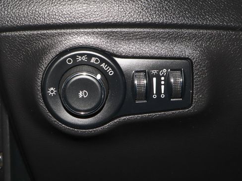 Used 2020 Jeep Compass Trailhawk image 17