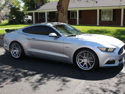 Used 2016 Ford Mustang GT Premium image 51