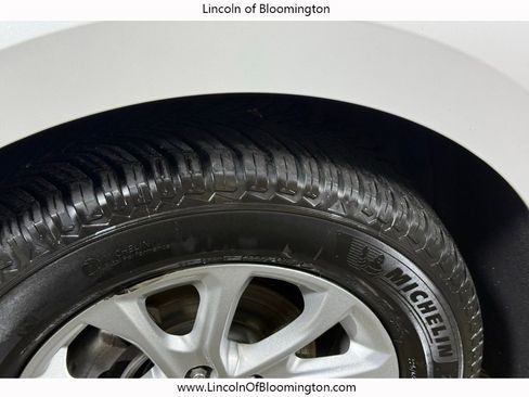 Used 2018 Chevrolet Equinox LT image 13