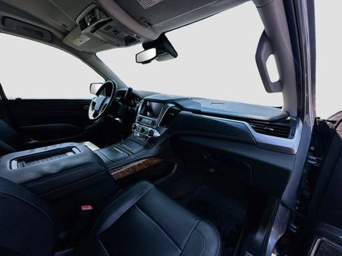 Used 2015 Chevrolet Tahoe LTZ AWD/4WD image 30