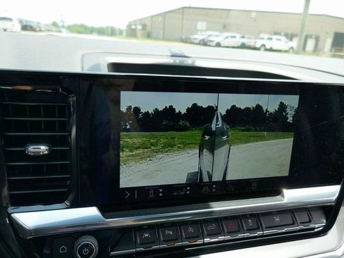 New 2025 Chevrolet Silverado 1500 High Country image 30