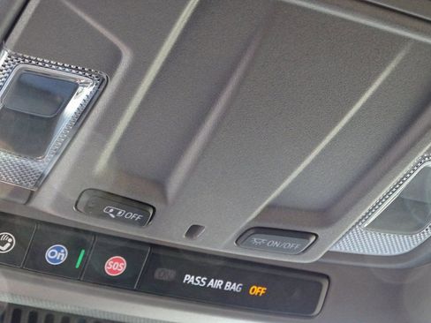 Used 2024 Chevrolet Silverado 1500 Custom image 33