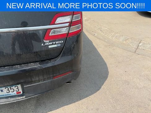 Used 2014 Ford Taurus Limited w/ Equipment Group 301A AWD/4WD image 6