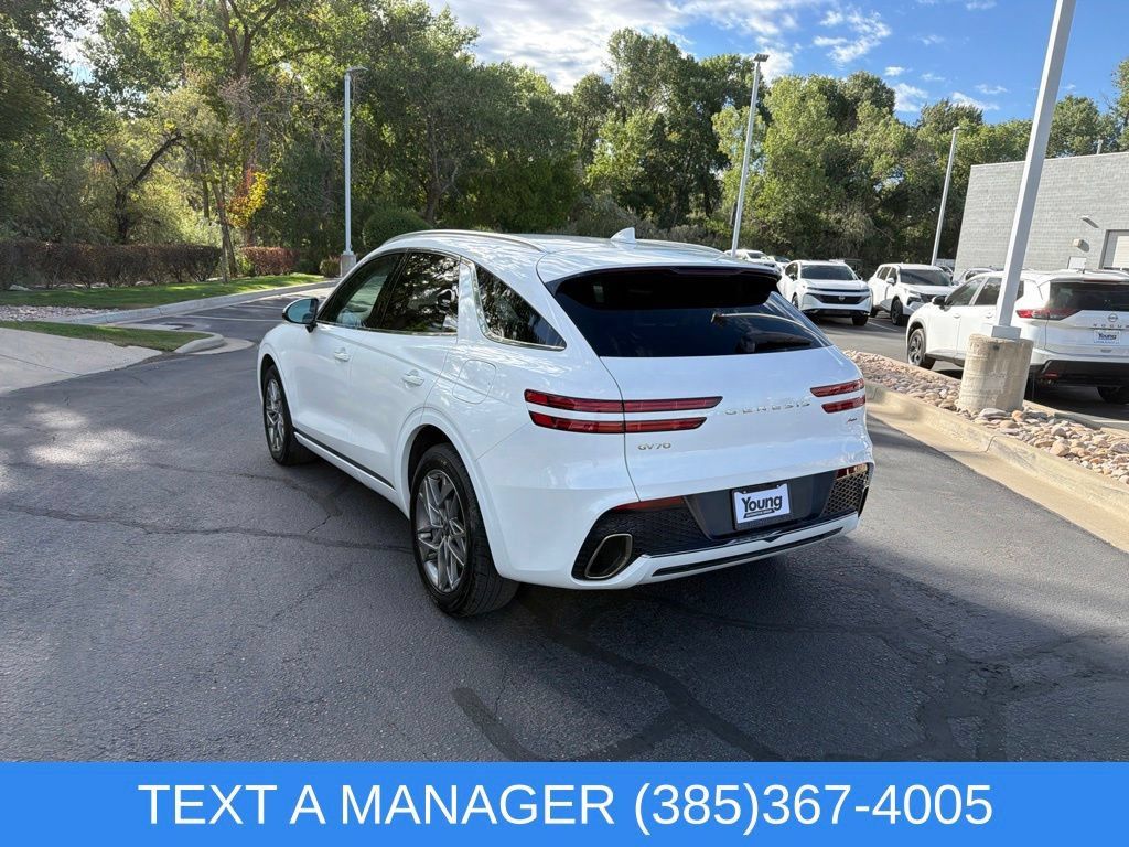 Used 2025 Genesis GV70 2.5T AWD/4WD image 6