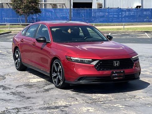 Used 2024 Honda Accord Sport image 5