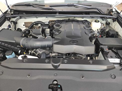 Certified 2023 Toyota 4Runner Limited AWD/4WD image 9