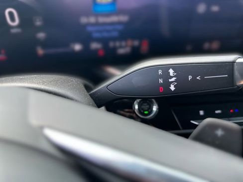 Used 2024 Buick Envision Sport Touring image 20