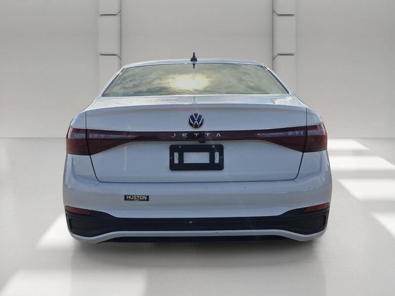 Used 2025 Volkswagen Jetta Sport FWD image 4