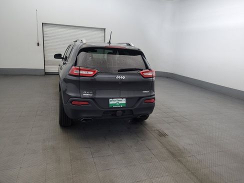 Used 2015 Jeep Cherokee Latitude w/ Comfort/Convenience Group AWD/4WD image 6